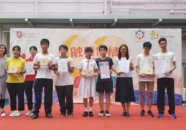 2019-05-19  融情傳意閉幕禮 - 溶情磁石貼製作攤位遊戲
